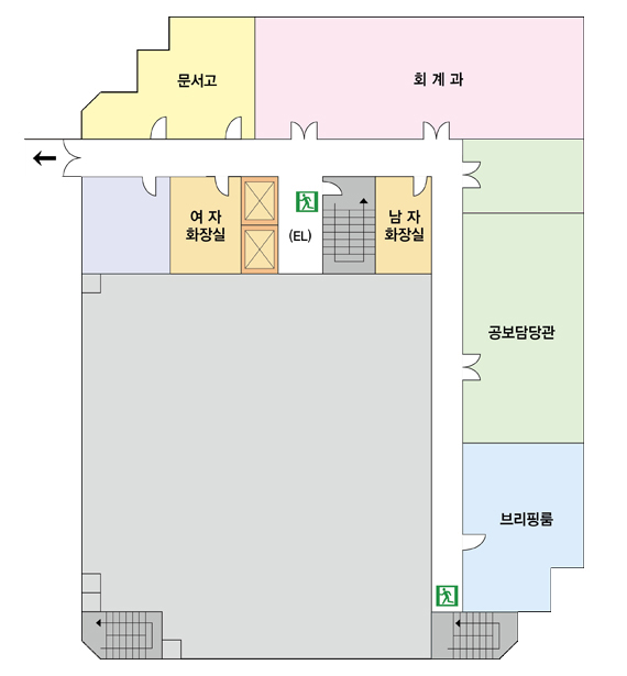 2F / 중앙엘리베이터 중심으로 양쪽에 여자화장실과 남자화장실, 좌측복도부터 시계방향으로 중대본부, 문서고, 회계과, 공보담당관, 브리핑룸이 위치한다.