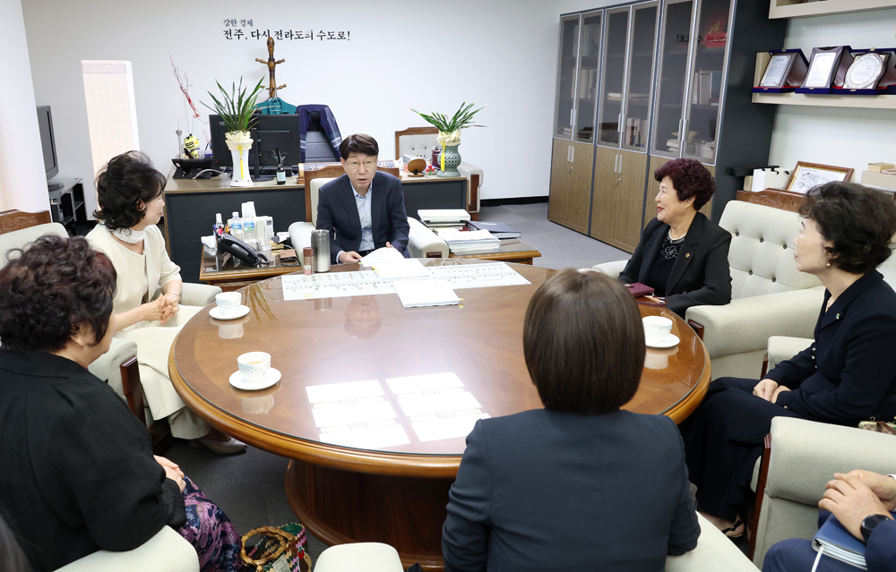전몰군경미망인회 전북지부 성금 전달식