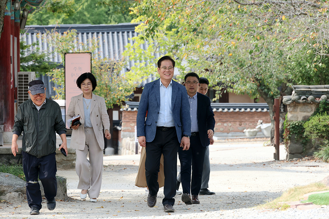 금산사 방문 차담회