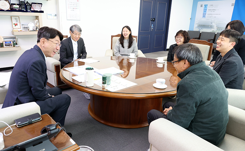 찾아가는 시민과의 대화 민원해결 감사 방문 썸네일