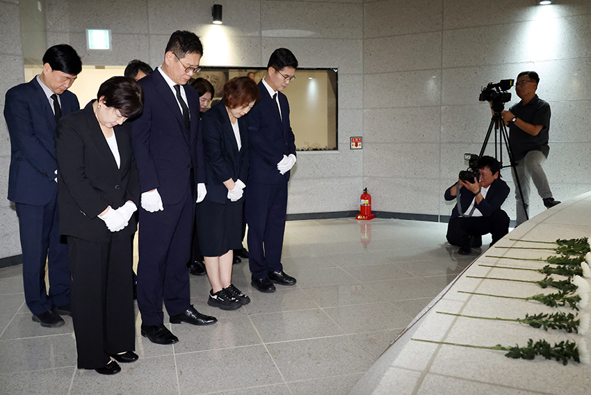 전주동학농민혁명 녹두관 참배 썸네일