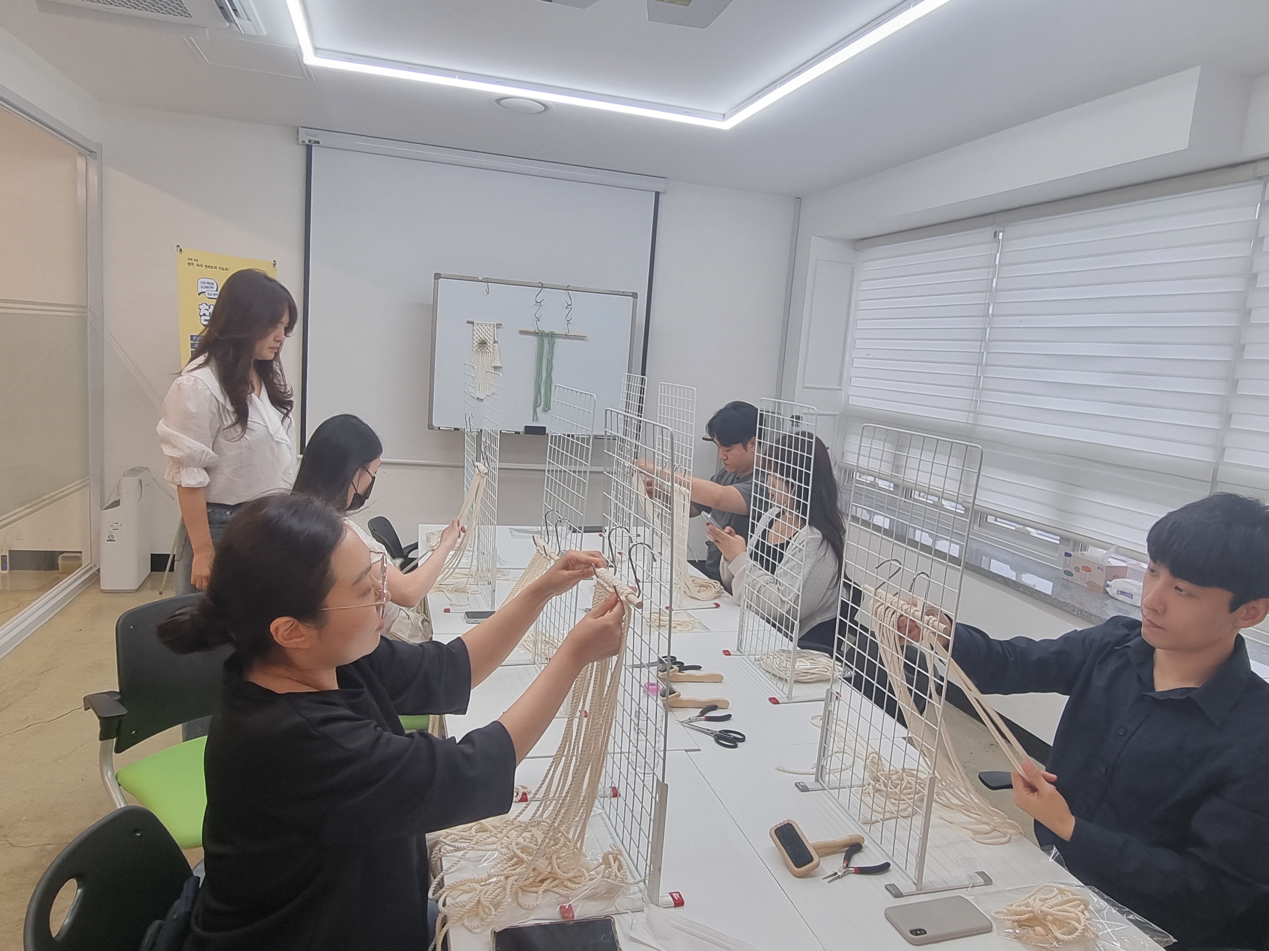 (청춘와락 5월 4주차) 이오난사 월행잉 만들기.jpg